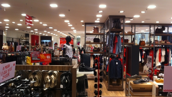 Passarela Calçados Shopping Jaraguá